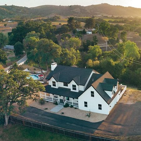 Wine Country Modern Farmhouse With Heated Pool, Hot Tub, Cybertruck 파소 로블레스 외부 사진