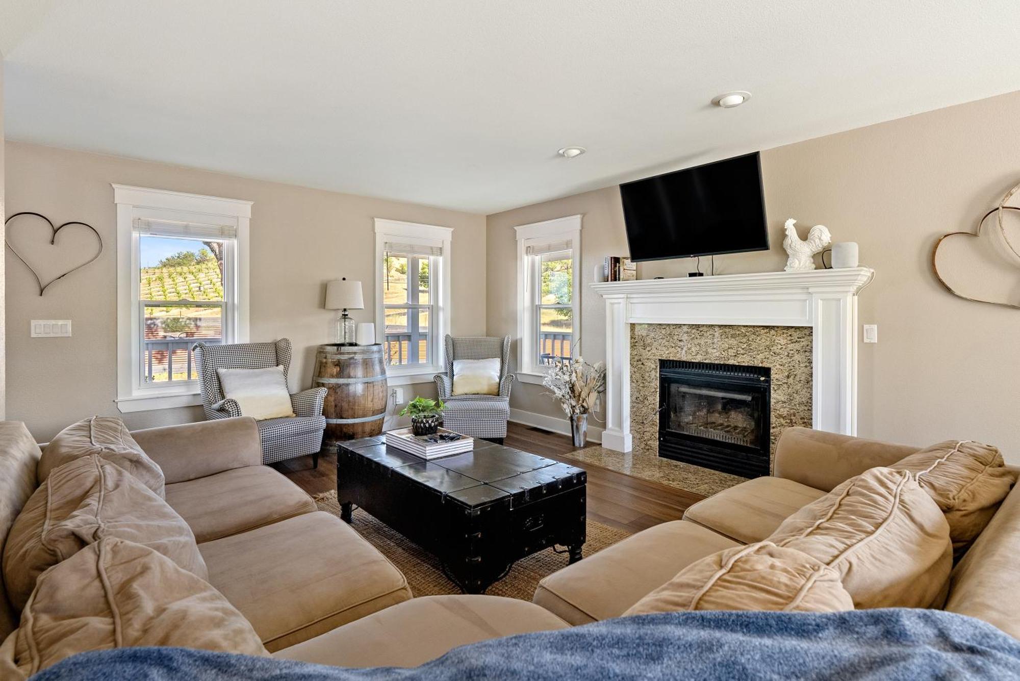 Wine Country Modern Farmhouse With Heated Pool, Hot Tub, Cybertruck 파소 로블레스 외부 사진