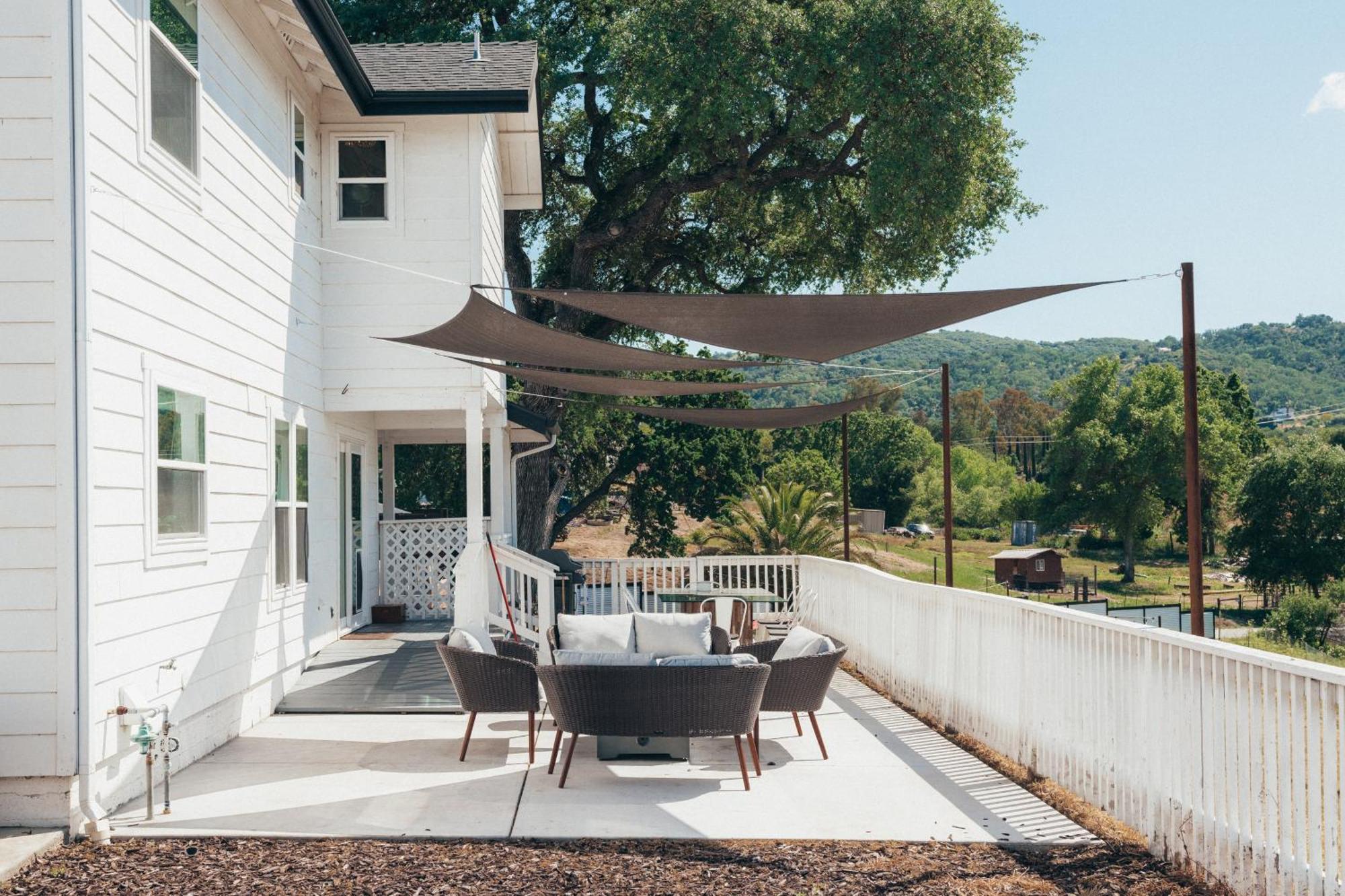 Wine Country Modern Farmhouse With Heated Pool, Hot Tub, Cybertruck 파소 로블레스 외부 사진
